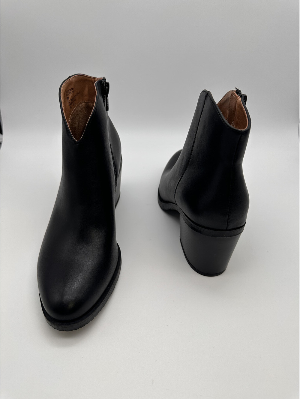 White Mountain Women's Black Smooth Leather Ankle Boots Size - Picture 4 of 10